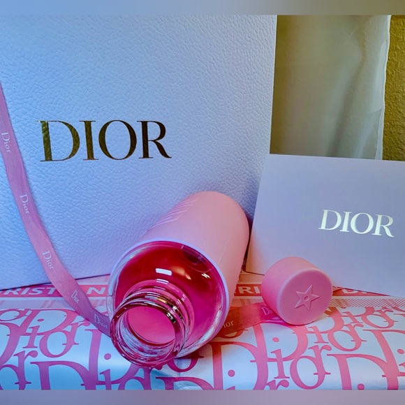 Dior Glass Water Bottle with Pink Silicone Cover Traveling - Picture 7 of 13
